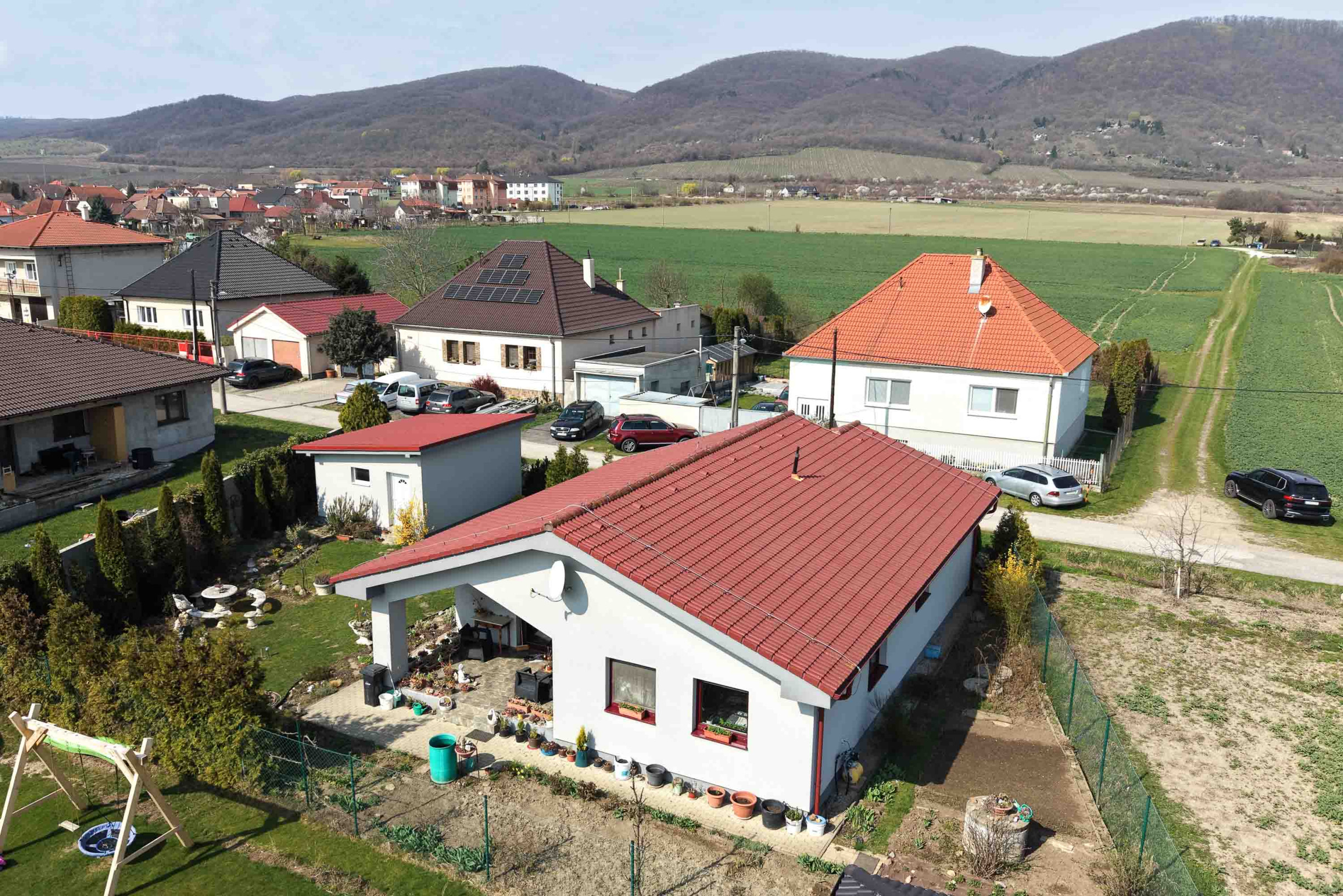 NOVOSTAVBA V DOLNÝCH OREŠANOCH