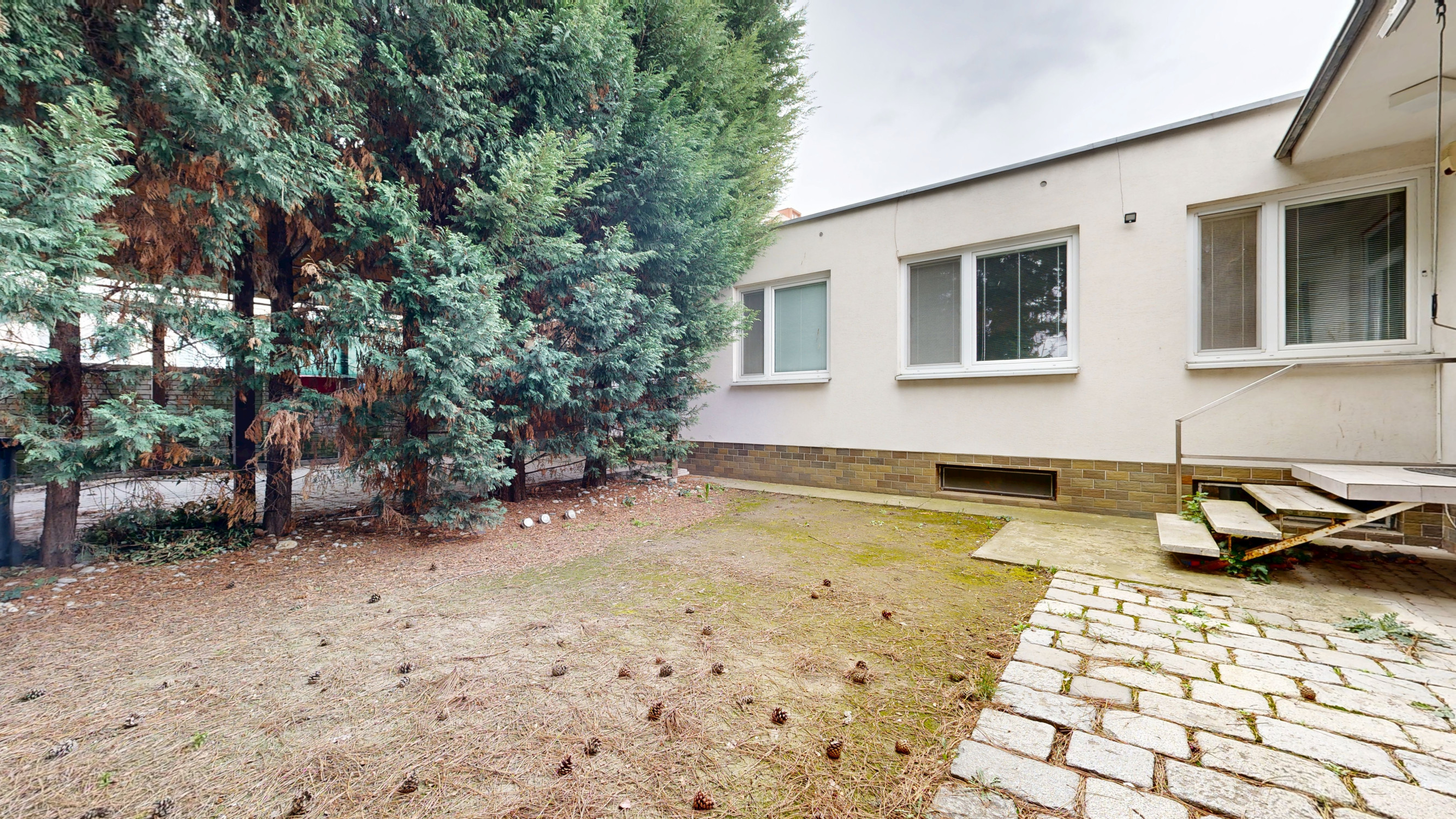 PREDAJ | Rodinný dom s veľkým potenciálom – Trnava, Linčianska