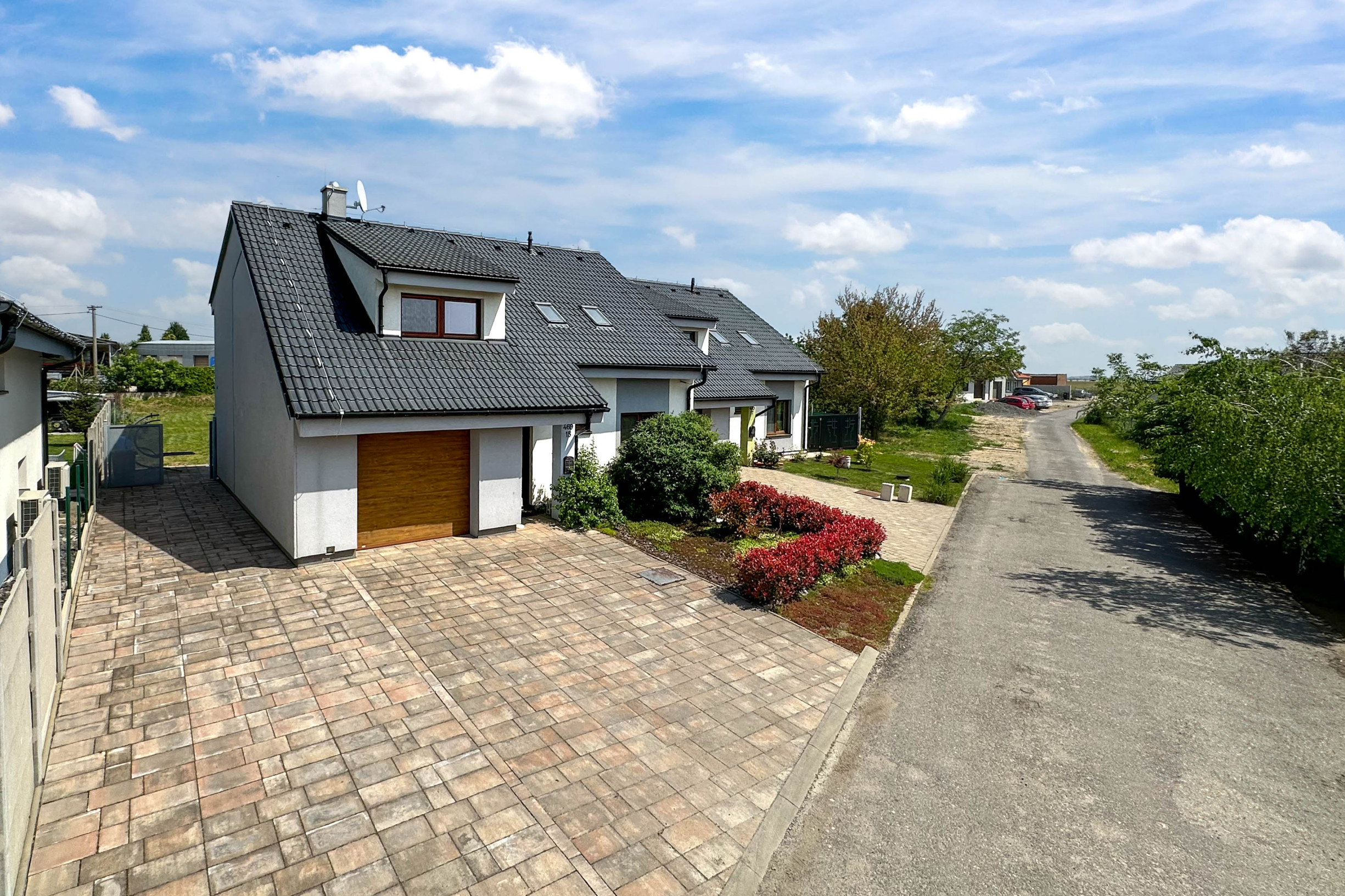 MODERNÝ 4-IZB RODINNÝ DOM S GARÁŽOU-BOHDANOVCE NAD TRNAVOU