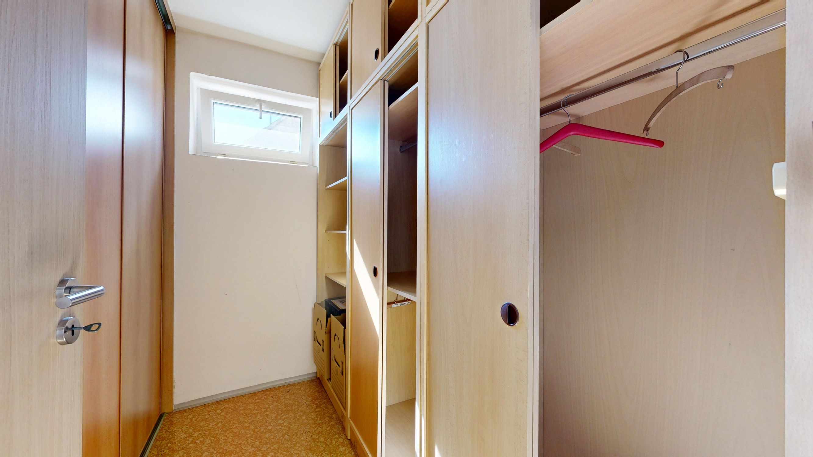 Na predaj priestranný rodinný dom s veľkorysým pozemkom