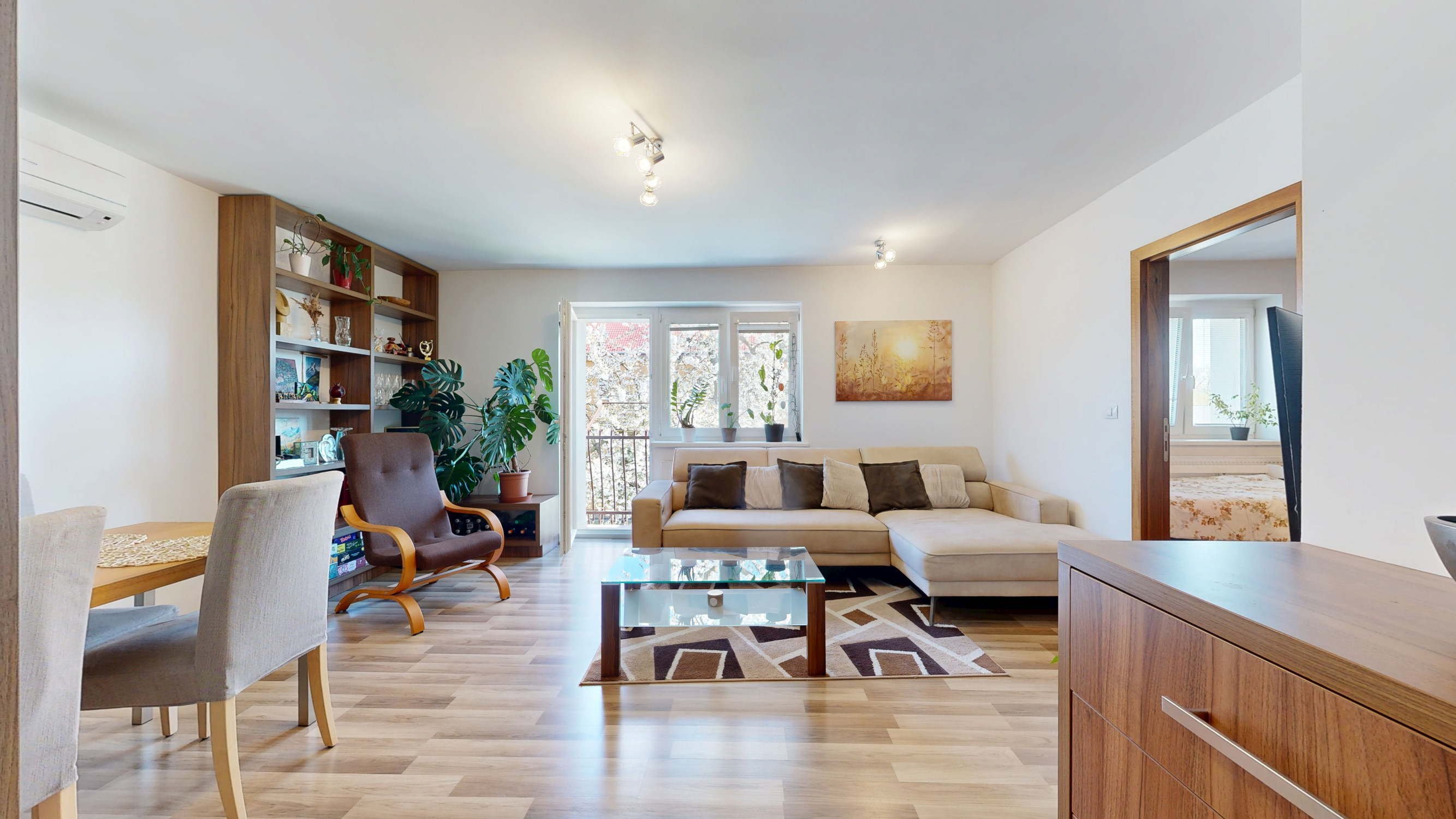 Na predaj 3-izb byt po kompletnej rekonštrukcii-Trnava, ul. F. Urbánka