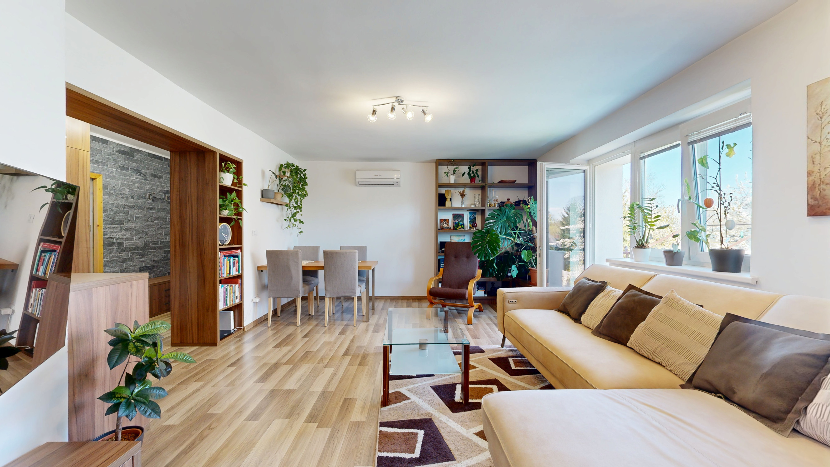 Na predaj 3-izb byt po kompletnej rekonštrukcii-Trnava, ul. F. Urbánka