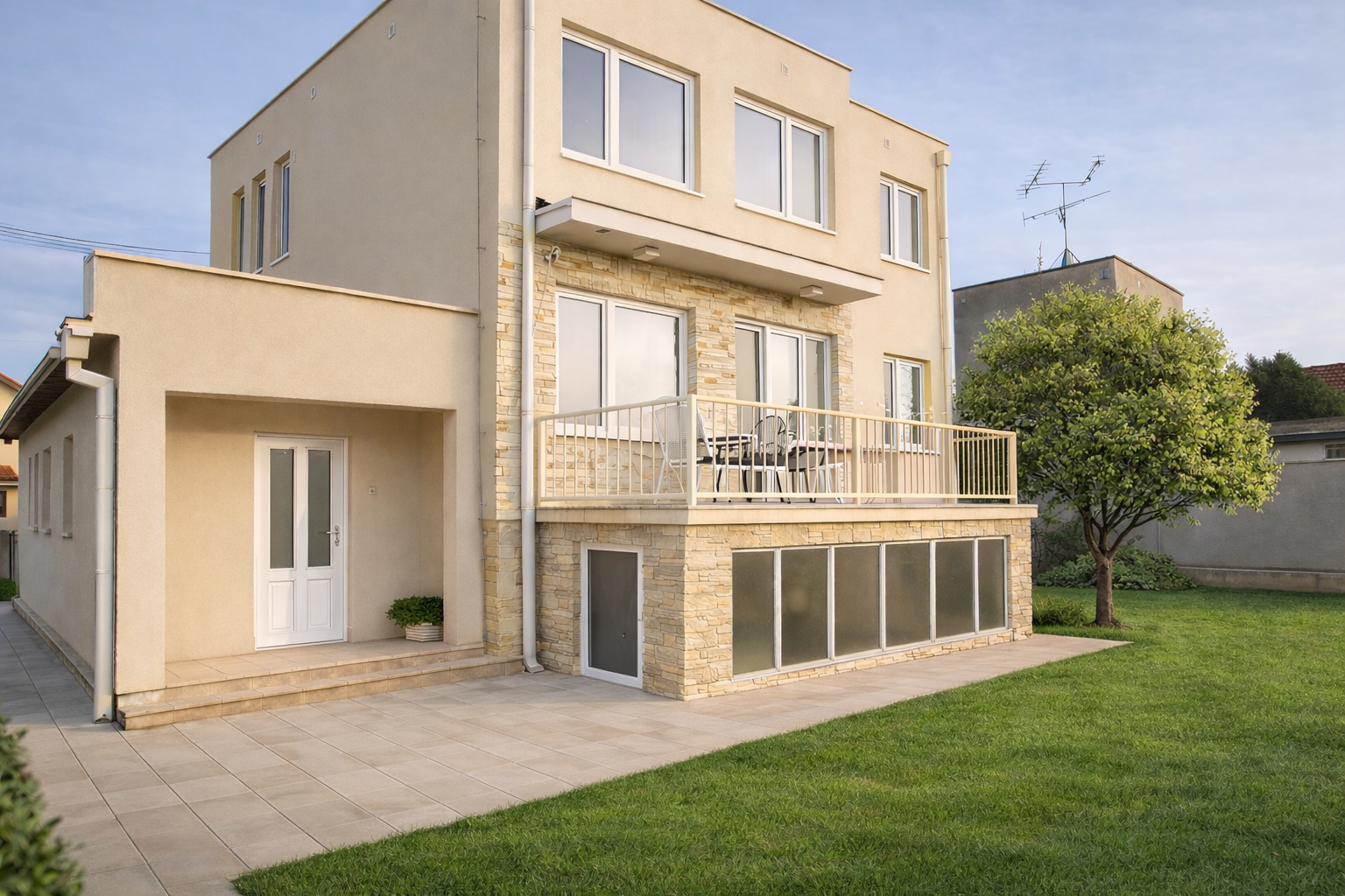 NA PREDAJ!!! 5 izb. RD Kráľová pri Senci