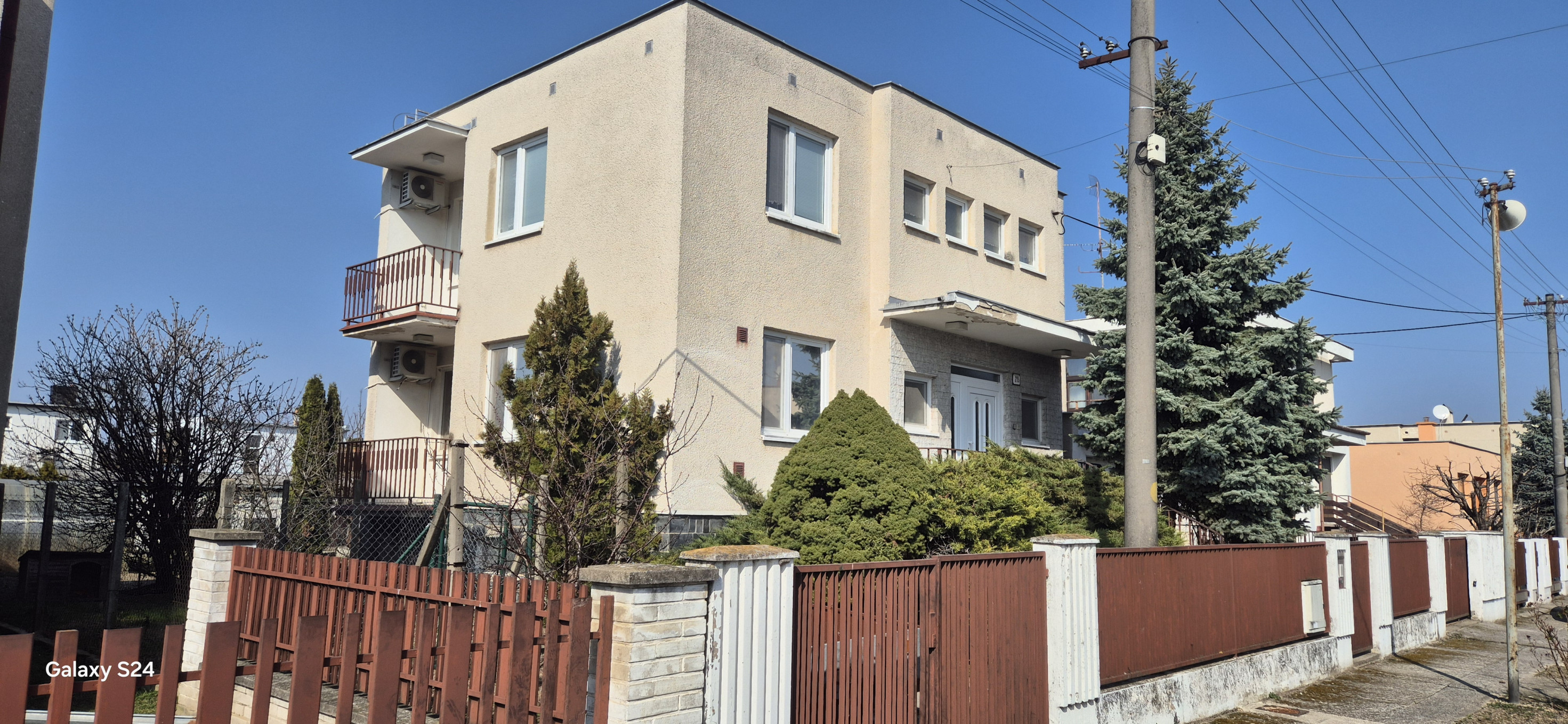 NA PREDAJ!!! 5 izb. RD Kráľová pri Senci