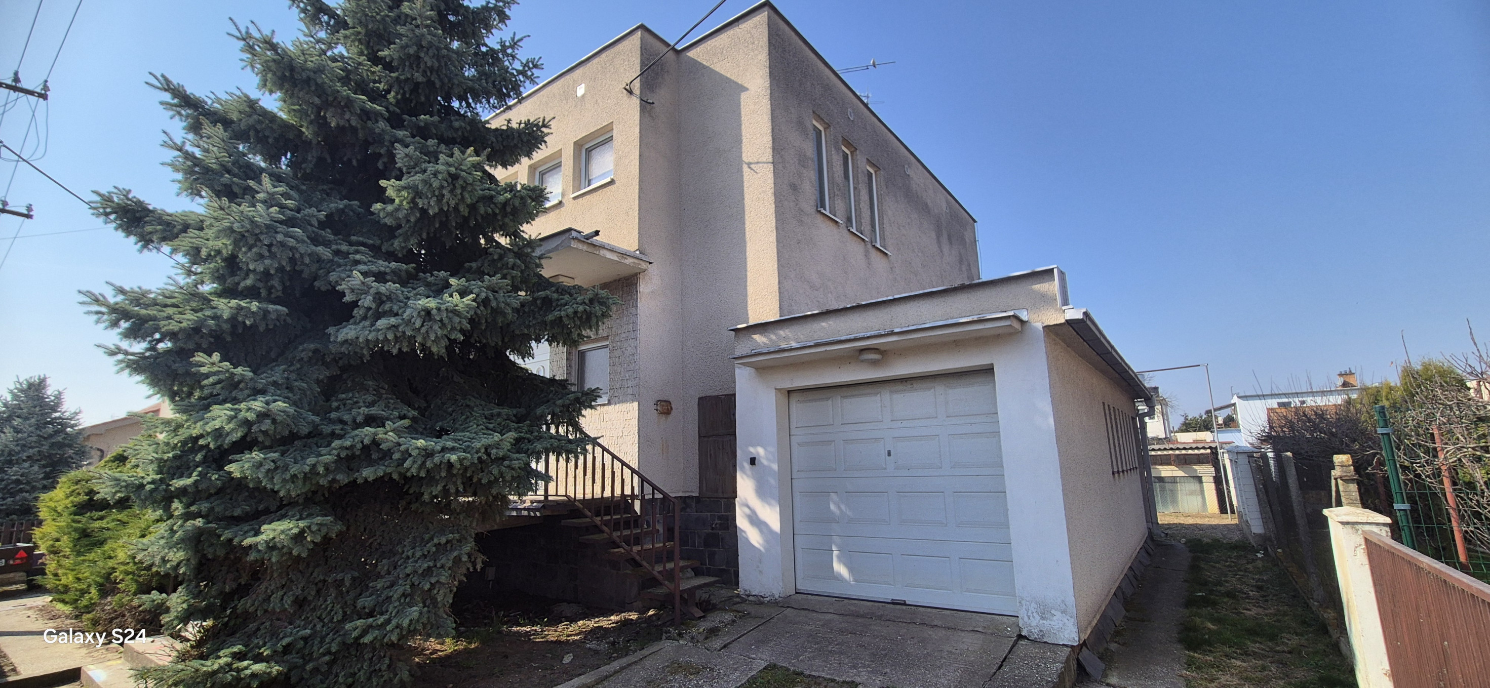 NA PREDAJ!!! 5 izb. RD Kráľová pri Senci