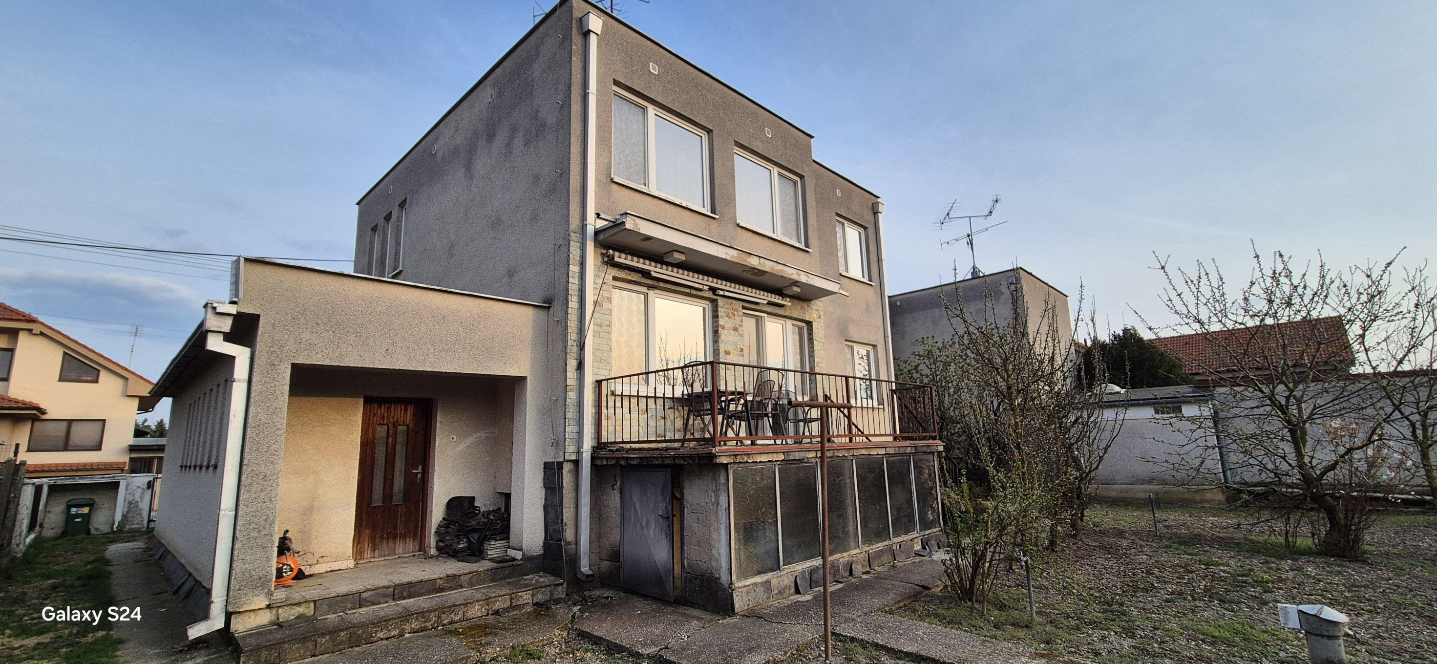 NA PREDAJ!!! 5 izb. RD Kráľová pri Senci