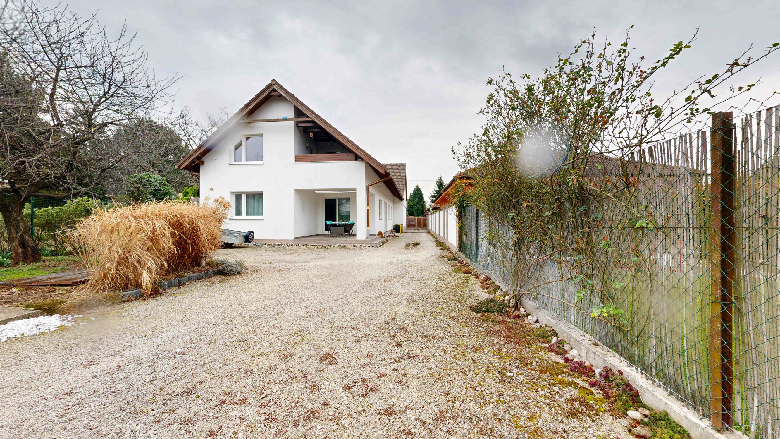 PREDAJ | Veľkorysý rodinný dom v Trnave s 3 bytovými jednotkami – bývanie aj investícia