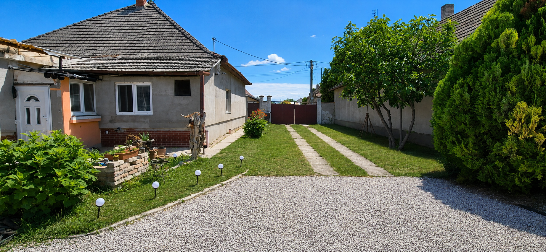 4.izbový rodinný dom s veľkým pozemkom 2380m2 - Dolné Saliby
