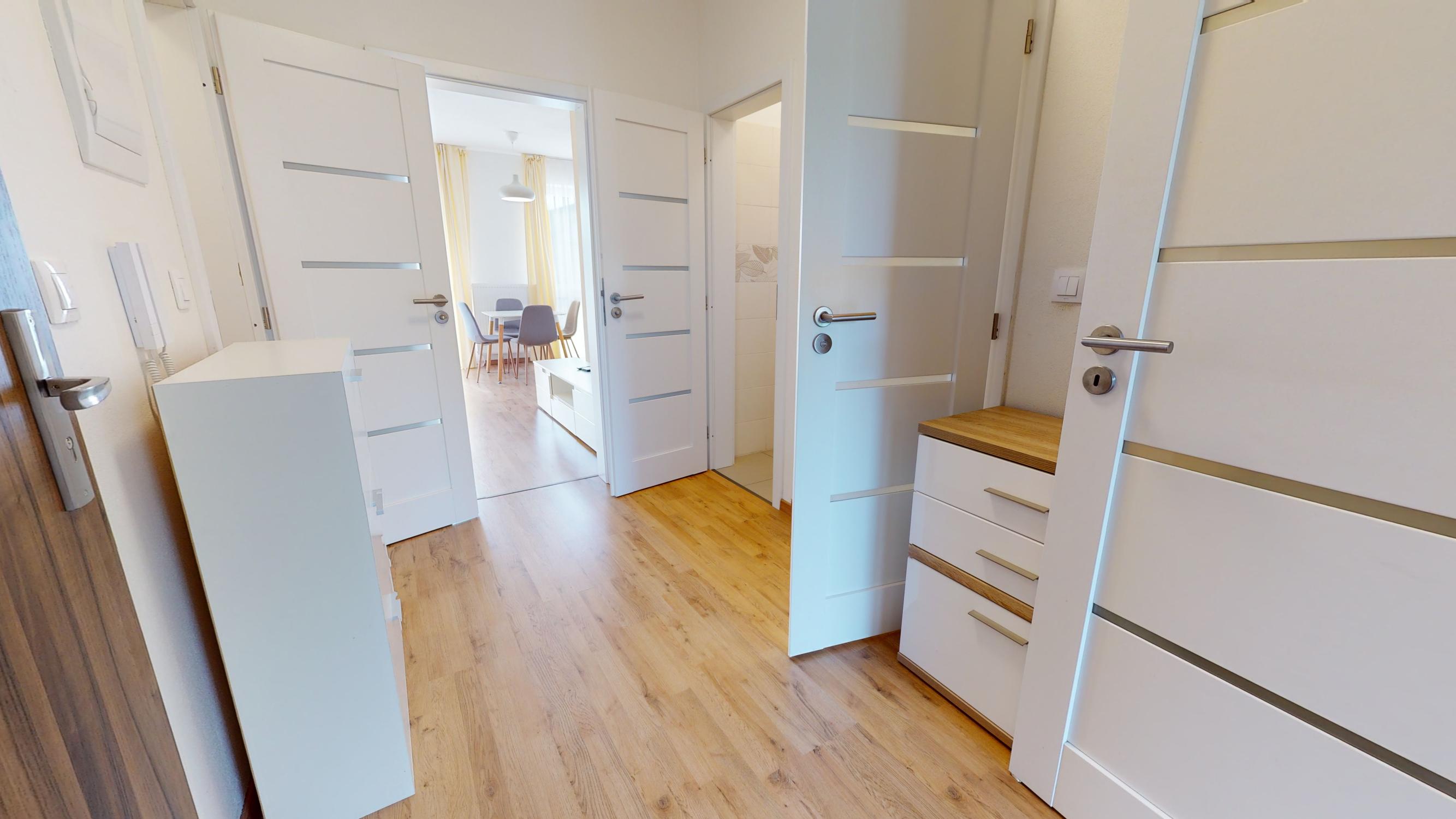 Moderný 2-izbový byt s balkónom na prenájom,Trnava – Gábora Steinera