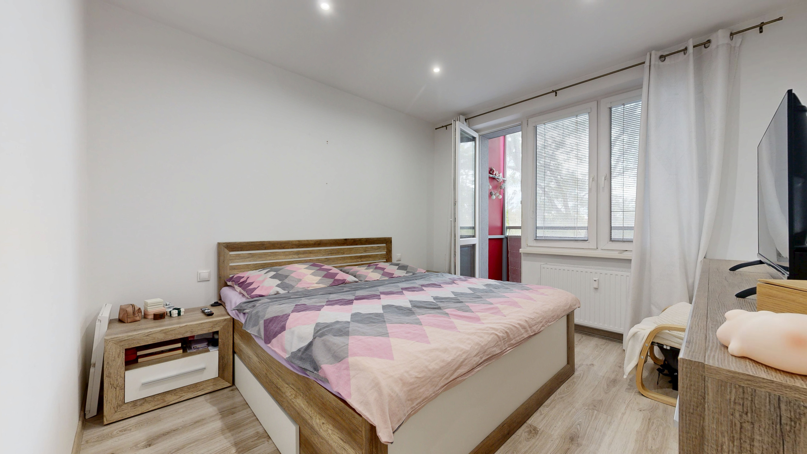 🏠 Na prenájom | Štýlový 2-izbový byt prerobený na 3-izbový na Špačinskej ceste v Trnave