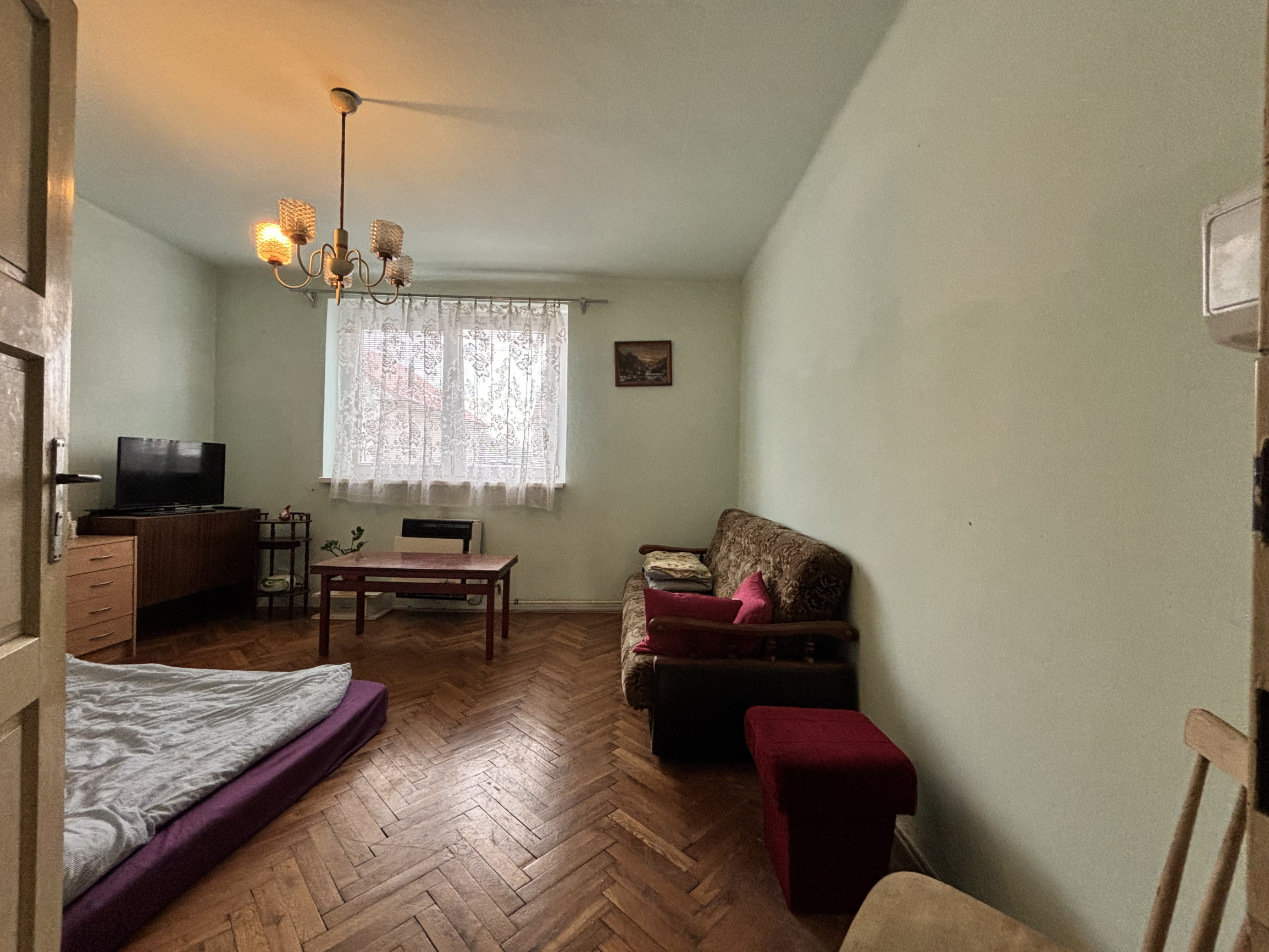 NA PREDAJ 3-IZBOVÝ RODINNÝ DOM S VEĽKÝM POZEMKOM - MAJCICHOV