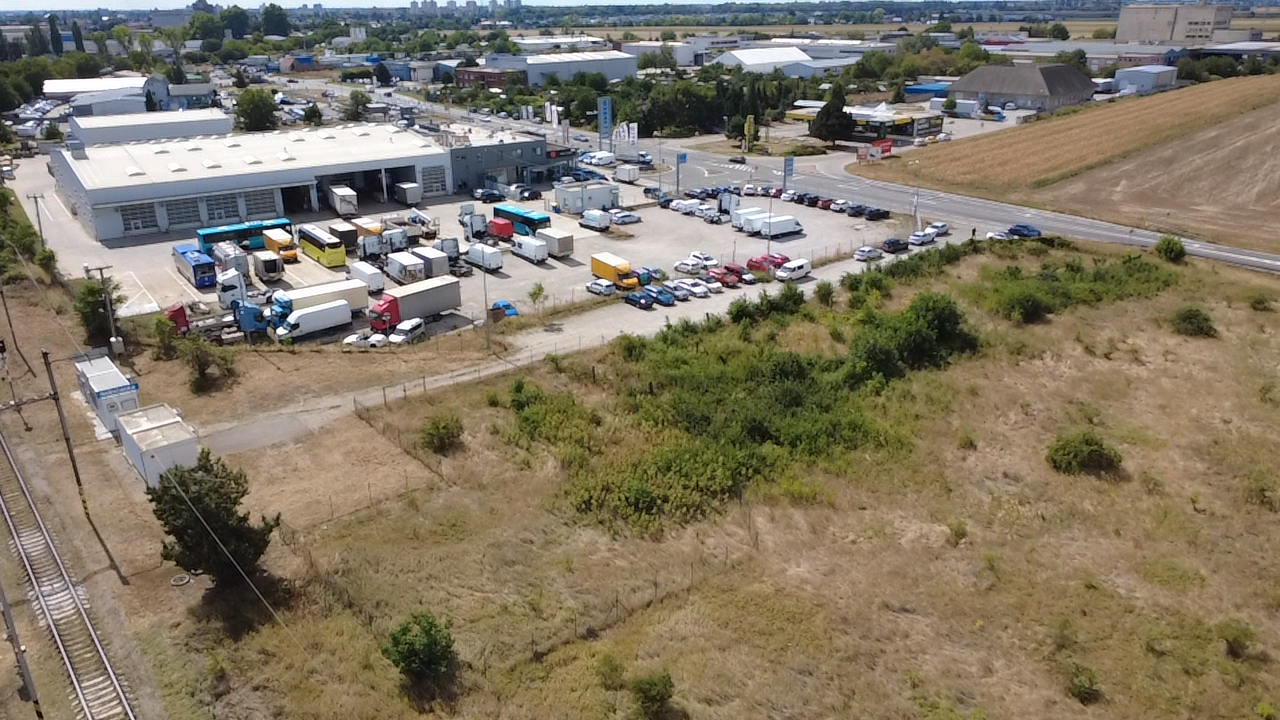 NA PREDAJ | KOMERČNÝ POZEMOK – TRSTÍNSKA CESTA, TRNAVA