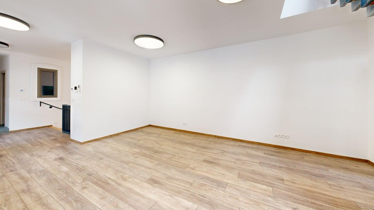 Lukratívny, komerčný priestor na prenájom v centre Trnavy