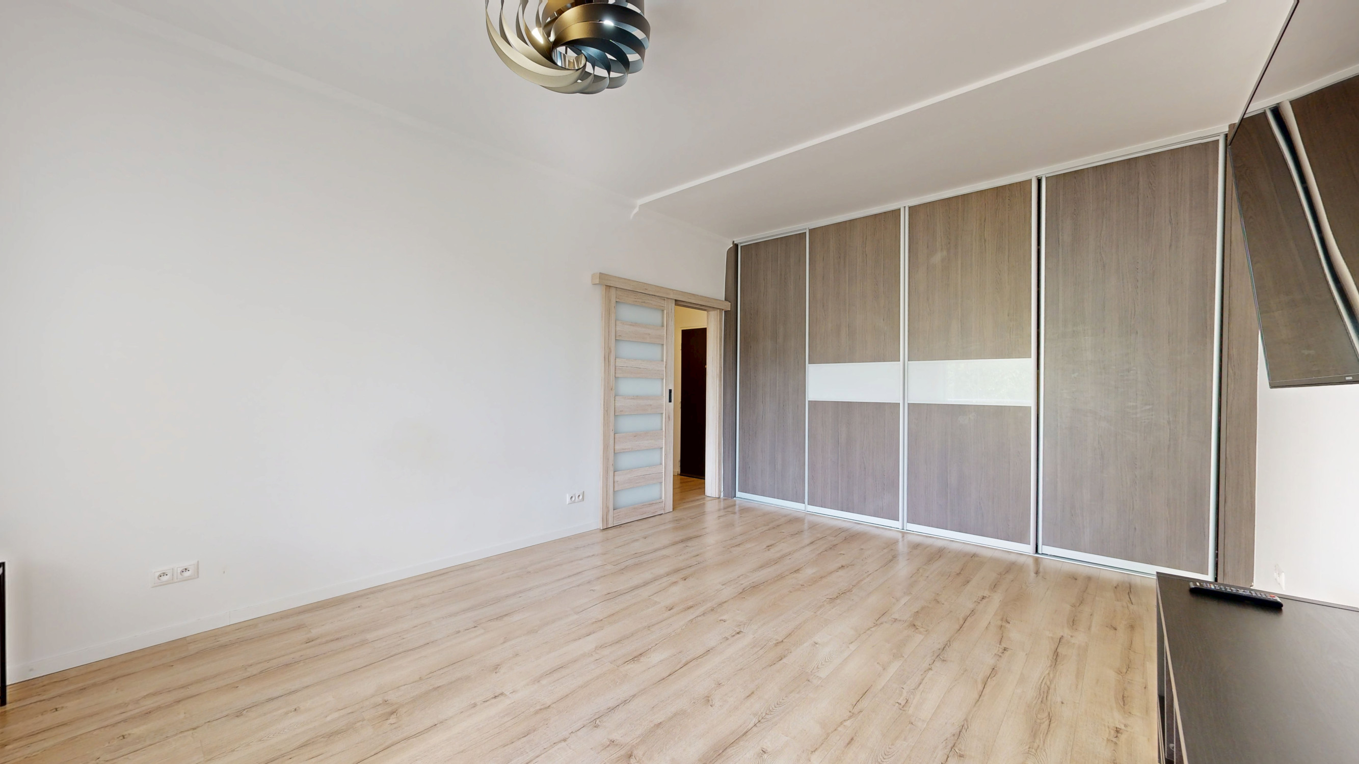 1,5-IZB BYT S BALKÓNOM V OBĽÚBENEJ LOKALITE BRATISLAVA–RUŽINOV | MESAČNÁ ULICA
