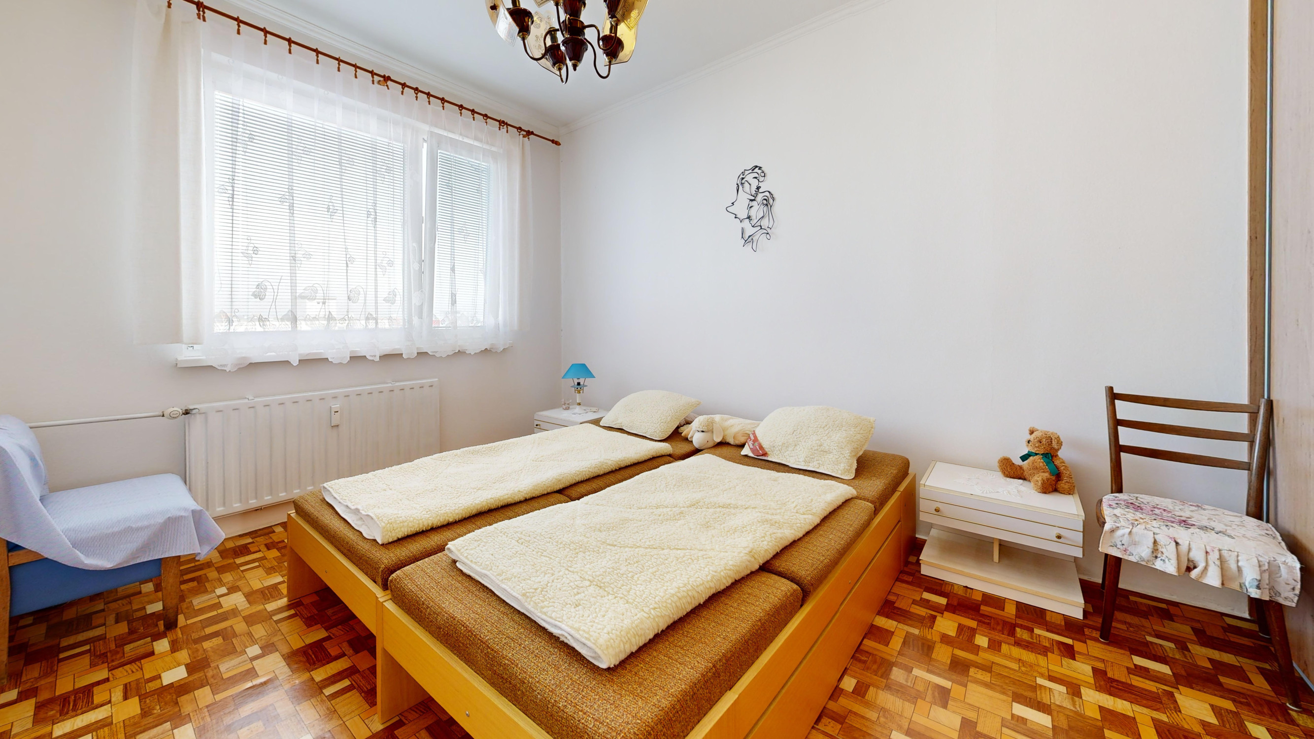 NA PREDAJ PRIESTRANNÝ 3-IZBOVÝ BYT - DUBNICA NAD VÁHOM
