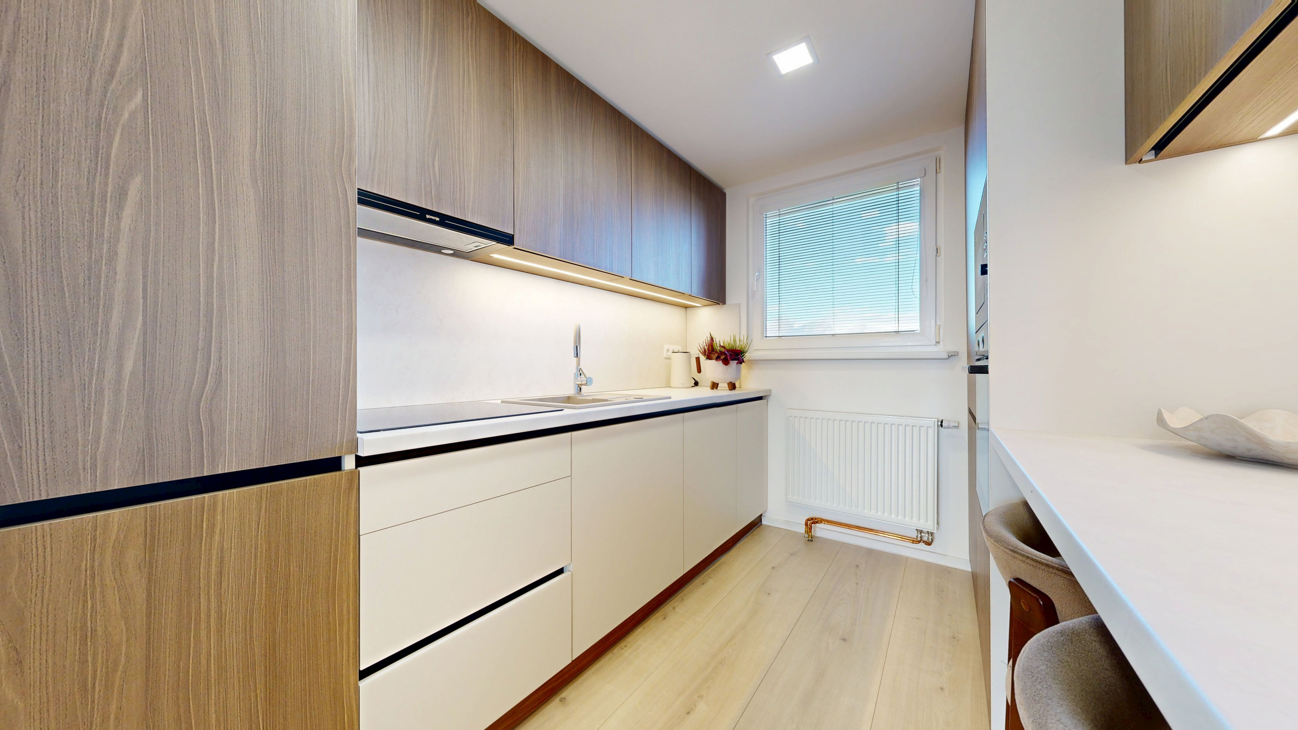 🏡 PRENÁJOM | ÚPLNE NOVO ZREKONŠTRUOVANÝ 3-IZBOVÝ BYT S KLIMATIZÁCIOU A VÝHĽADOM | TRNAVA – DRUŽBA