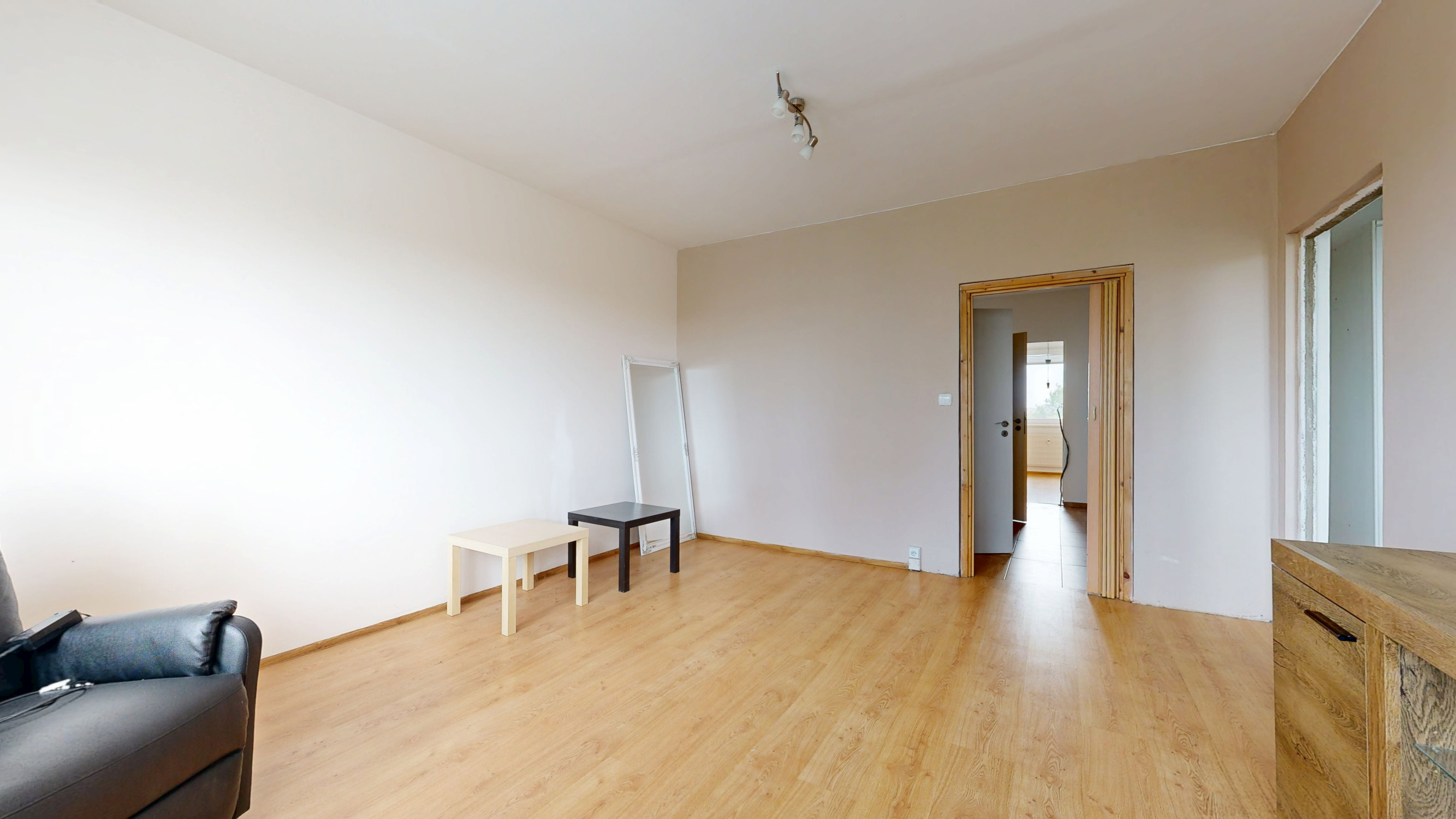 Na predaj 3-izbový byt s balkónom na ulici T. Tekela v Trnave