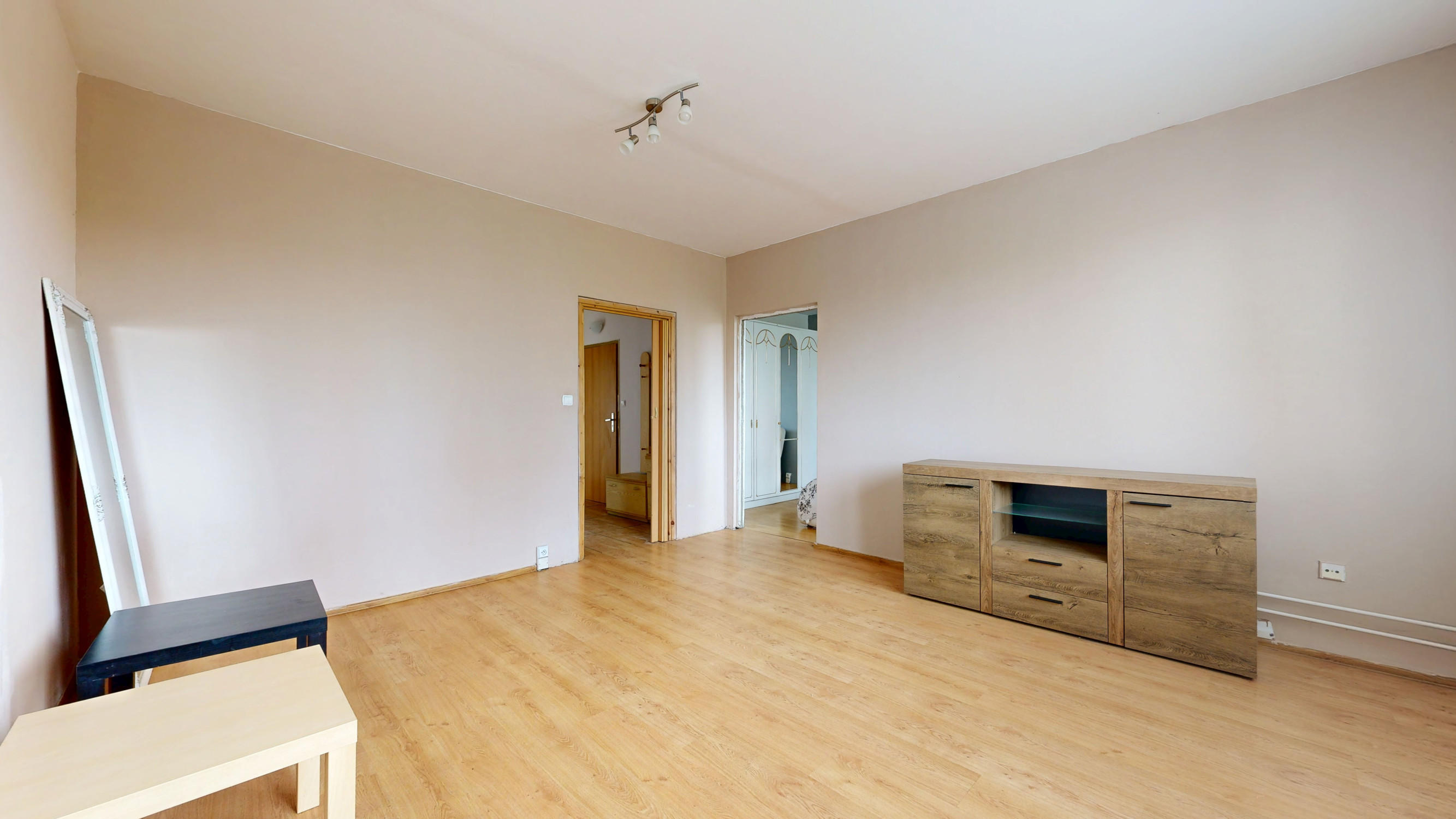 Na predaj 3-izbový byt s balkónom na ulici T. Tekela v Trnave
