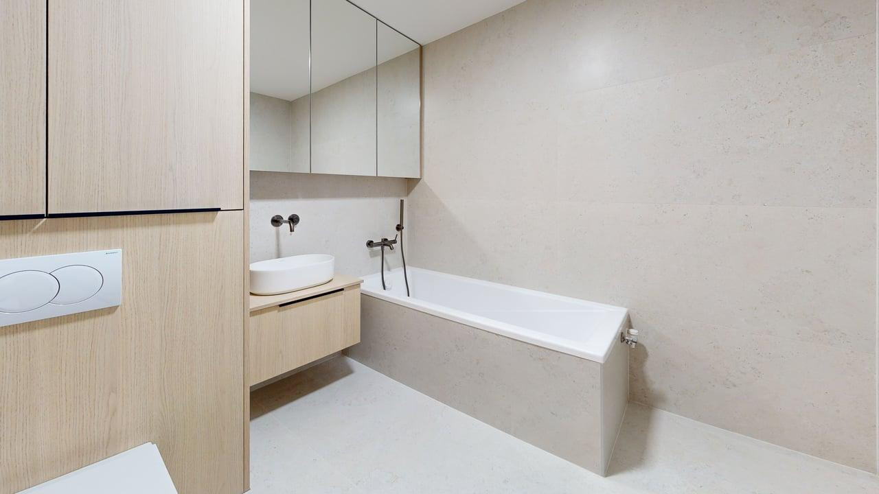 ELEGANTNÝ 4-IZBOVÝ BYT PO KOMPLETNEJ REKONŠTRUKCII na Špačinskej ulici v Trnave