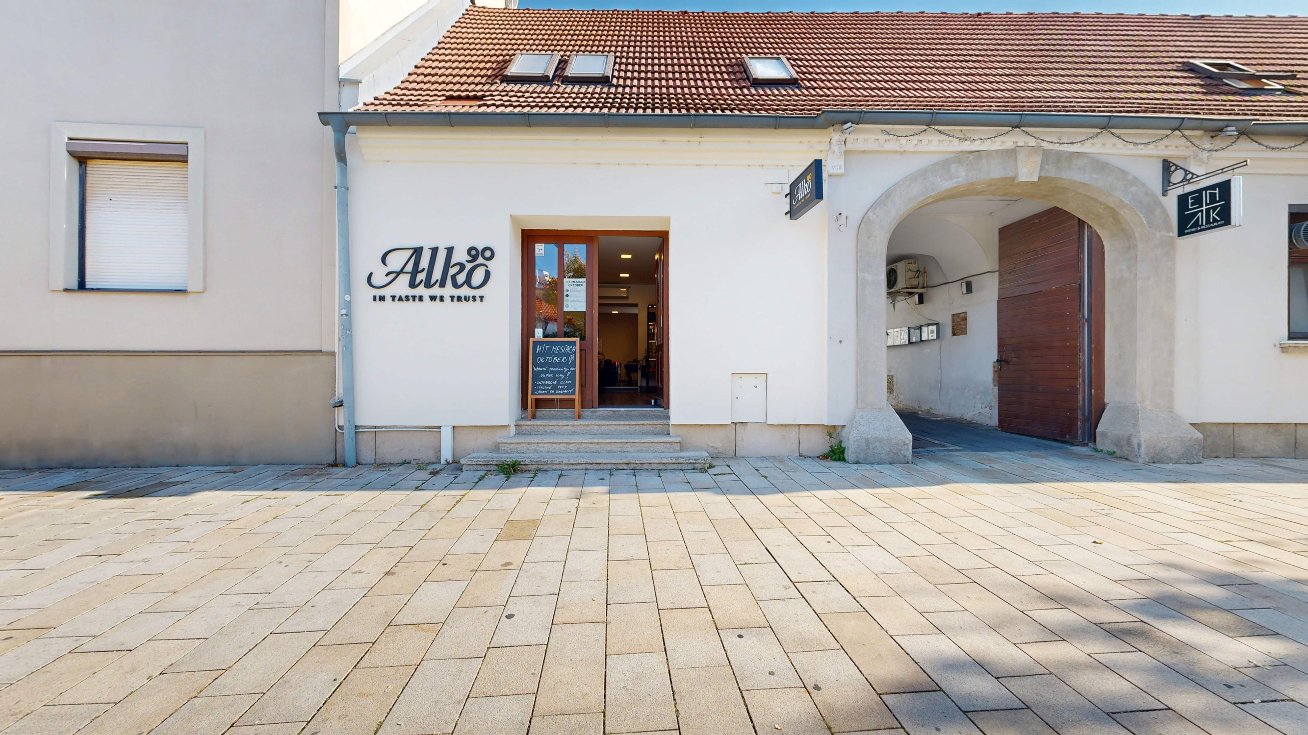 Predaj obchodného priestoru v historickom centre Trnavy – Halenárska ulica