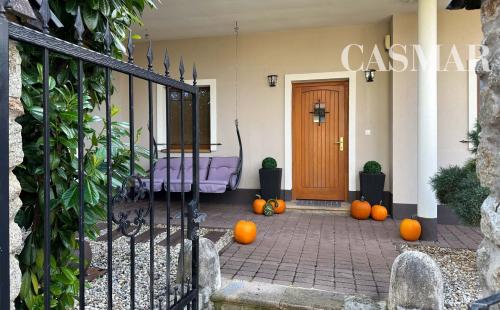 Na predaj 6izb.rod.dom  s garážou vo vyhľadávanej časti Modranky na Lúčnej ulici.