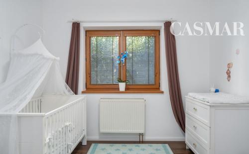 Na predaj 6izb.rod.dom  s garážou vo vyhľadávanej časti Modranky na Lúčnej ulici.