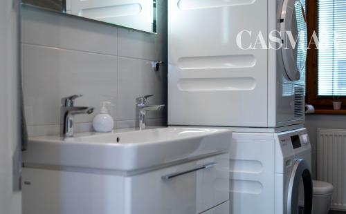 Na predaj 6izb.rod.dom  s garážou vo vyhľadávanej časti Modranky na Lúčnej ulici.