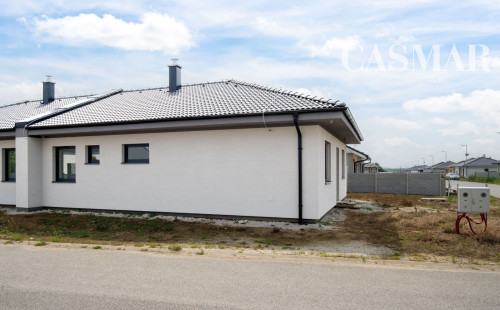 Pekná novostavba RD v dvojdome!! Jaslovské Bohunice!!