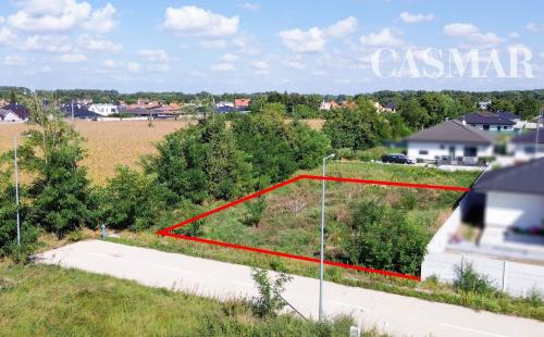 Pekný rovinatý pozemok na predaj!! Novovybudovaná lokalita v obci Dolná Streda!