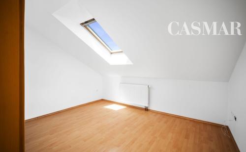 Rezervovaný!! Ponúkame na predaj 2 samostatne stojace domy na jednom pozemku v blízkosti centra mesta Senec!!