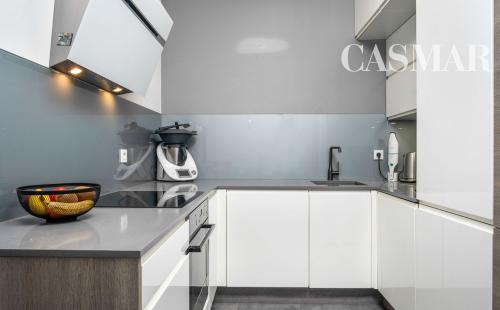 Prenájom. Krásny, zariadený 2 izb.b s garáž.státim.