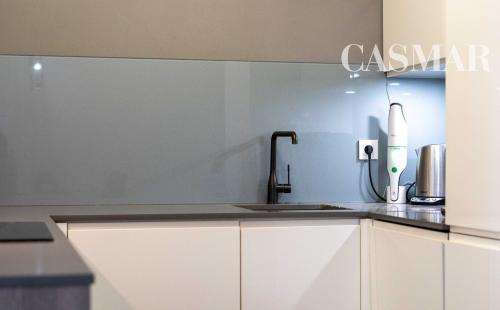 Prenájom. Krásny, zariadený 2 izb.b s garáž.státim.