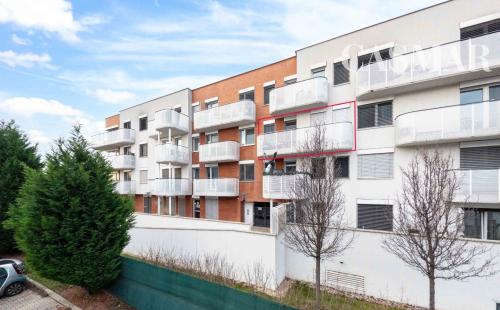 Prenájom. Krásny, zariadený 2 izb.b s garáž.státim.