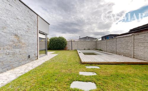 Exkluzívne len u nás 5izb. RD s dvoj-garážou a bazénom