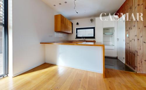 Exkluzívne len u nás 5izb. RD s dvoj-garážou a bazénom