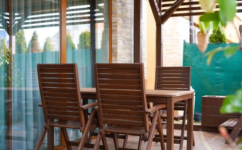 Na predaj pekná NOVOSTAVBA  4izb. rodinného domu s garážou v obci  pri Trnave