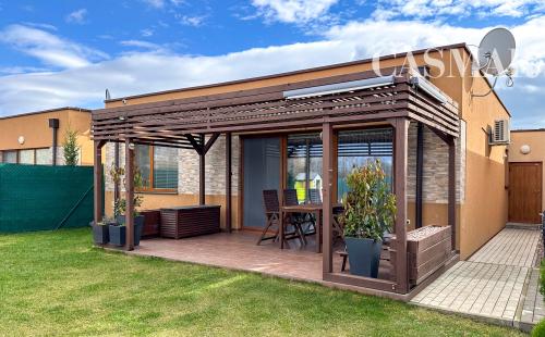 Na predaj pekná NOVOSTAVBA  4izb. rodinného domu s garážou v obci  pri Trnave