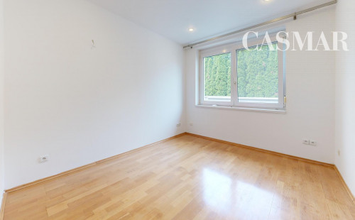 BÝVANIE PRE VIACČLENNÚ RODINU