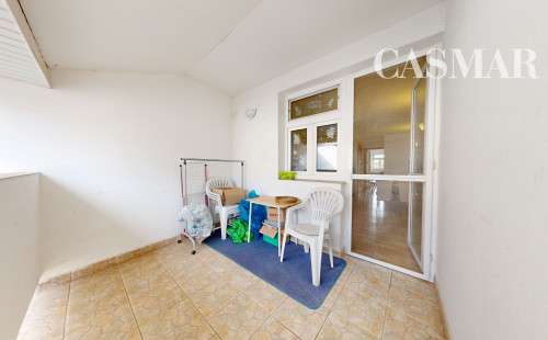 NA PREDAJ OBCHODNÝ PRIESTOR A 4 IZBOVÝ BYT V CENTRE MESTA