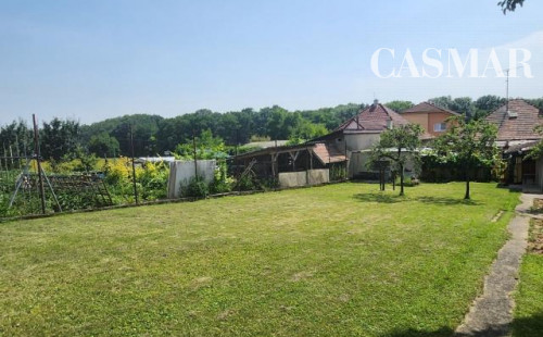 Voľný!! Starší rodinný dom v obci Horné Dubové!! Vhodný aj ako stavebný pozemok!!