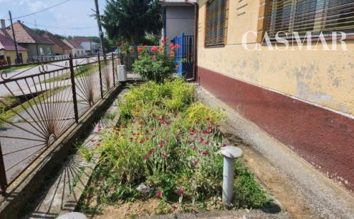 Voľný!! Starší rodinný dom v obci Horné Dubové!! Vhodný aj ako stavebný pozemok!!