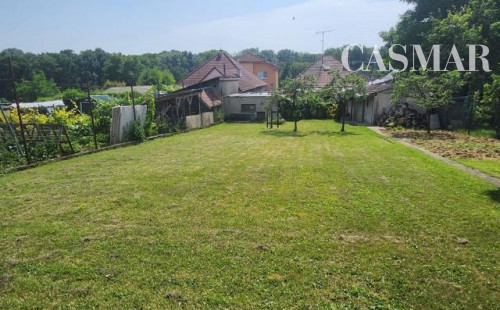 Voľný!! Starší rodinný dom v obci Horné Dubové!! Vhodný aj ako stavebný pozemok!!