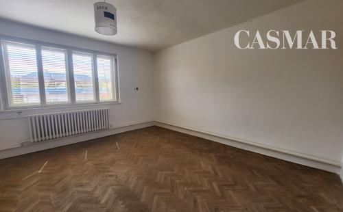 Voľný!! Starší rodinný dom v obci Horné Dubové!! Vhodný aj ako stavebný pozemok!!