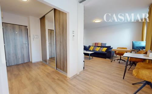 REZERVOIVANÉ! Veľký, kompletne  prerobený 2izb.byt s loggiou!! Družba!!