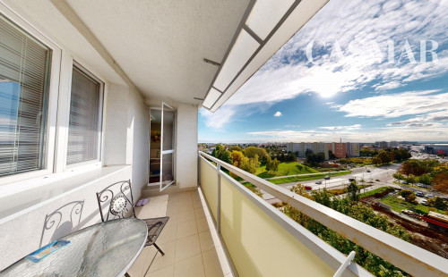 Veľmi pekný 3-izbový byt na sídlisku Družba v Trnave!! Kompletná rekonštrukcia!!