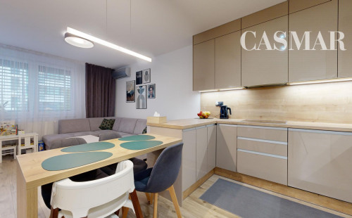 NA PREDAJ. Pekný 2izb.byt s predzáhradkou v obľúbenom projekte Arboria Park.