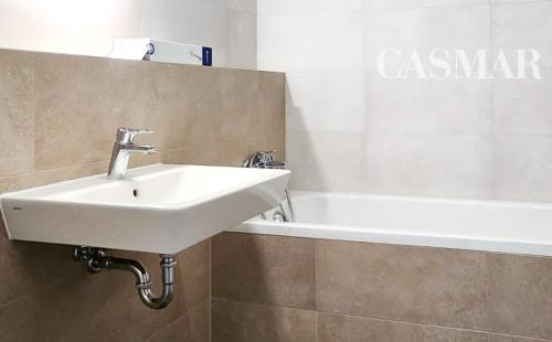 REZERVOVANÝ!!!Pekný 3izbový byt s kuchyňou a  garážovým státím v projekte Prúdy!!!