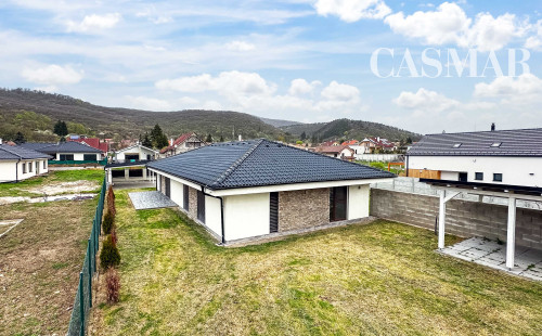 Pekná novostavba RD v krásnom prostredí obce Smolenice!!