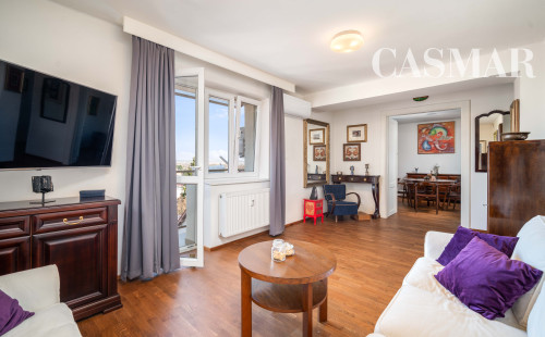 Ponúkame na predaj pekný 3-izbový byt v centre mesta Pezinok.