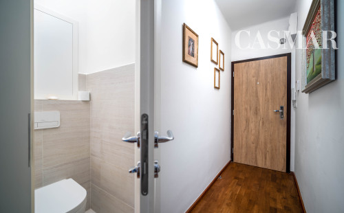 Ponúkame na predaj pekný 3-izbový byt v centre mesta Pezinok.